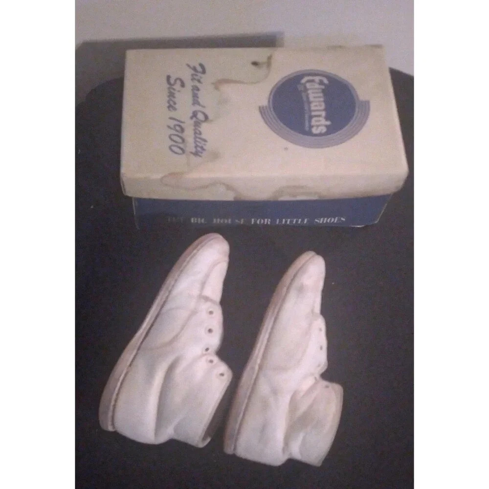 VINTAGE Used Leather Baby Shoes-great for Bronzing